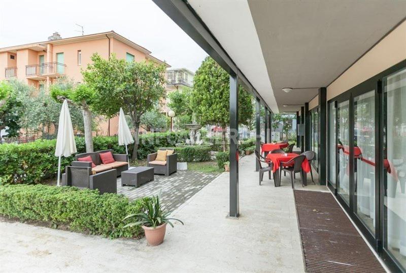 רימיני Hotel Paradiso מראה חיצוני תמונה
