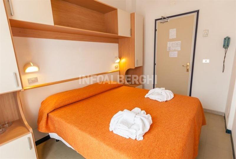 רימיני Hotel Paradiso מראה חיצוני תמונה