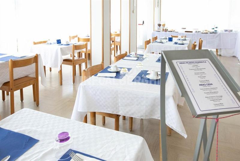 רימיני Hotel Paradiso מראה חיצוני תמונה