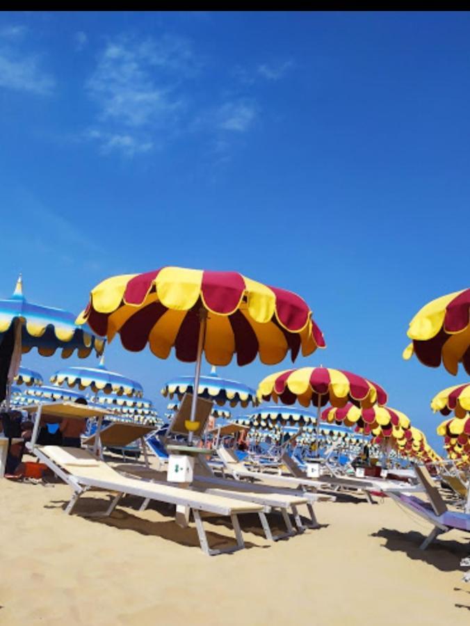 רימיני Hotel Paradiso מראה חיצוני תמונה